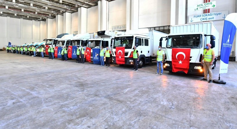 100 bin kişilik gıda desteği yola çıktı İzmir'den afet bölgesine tam destek