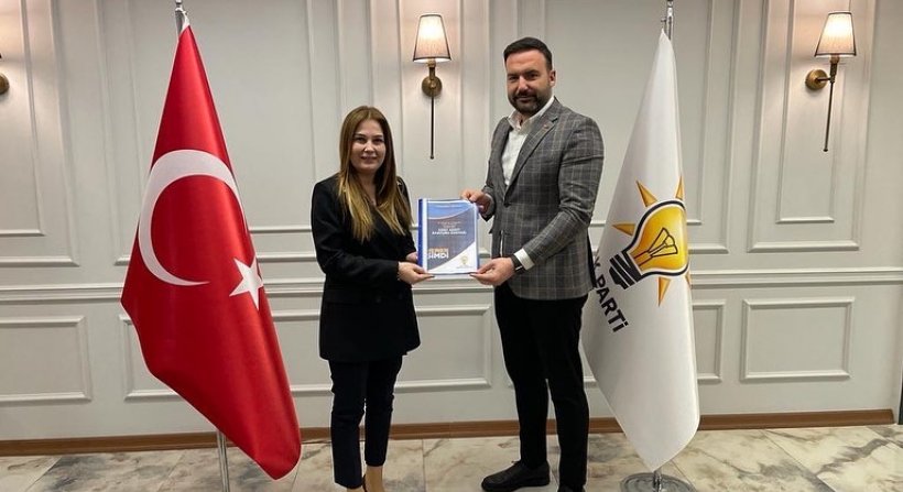 AK Parti Aliağa Kadın Kolları Başkanı Yıldırım, milletvekili aday adaylığını açıkladı