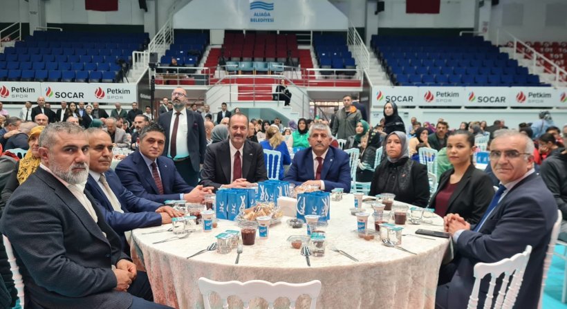 MHP İzmir Dört Koldan Sahada