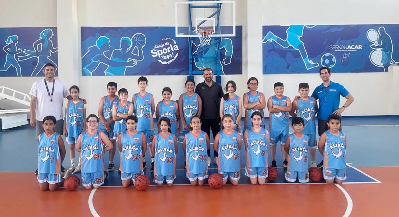 Yeni Mahalle'de Çocuklar Spor Yaparak Eğleniyor