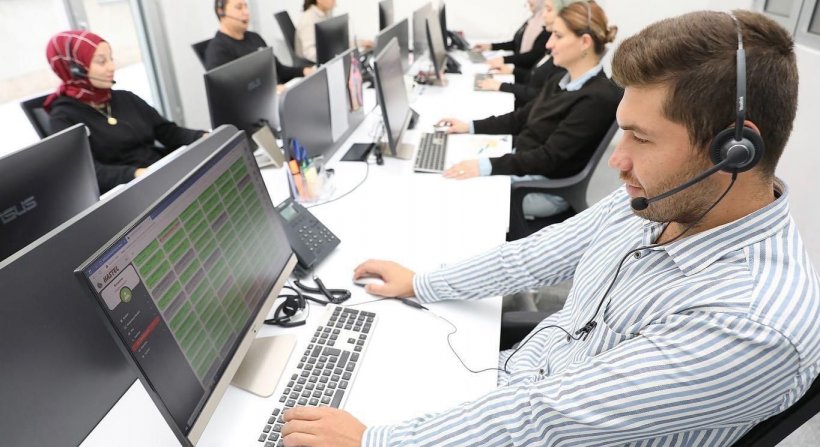 BERGAMA BELEDİYESİ ÇÖZÜM MERKEZİ VATANDAŞLARIN SORUNUNU ÇÖZÜYOR