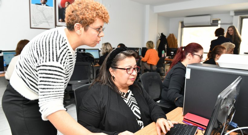 Kadınlar Dijitalde Parlıyor Projesi'