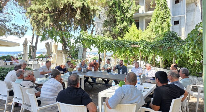 AK Parti Dikili İlçe Başkanı Mehmet Akif Güveli Muhtarlarla Buluştu